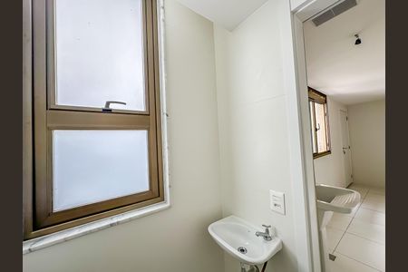 Apartamento à venda com 180m², 3 quartos e 1 vaga Apartamento à venda com 180m², 3 quartos e 1 vagaBanheiro de Serviço