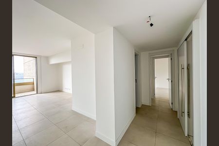 Apartamento à venda com 180m², 3 quartos e 1 vaga Apartamento à venda com 180m², 3 quartos e 1 vagaSala