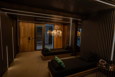 Apartamento à venda com 180m², 3 quartos e 1 vaga Apartamento à venda com 180m², 3 quartos e 1 vagaÁrea comum