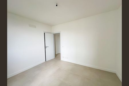 Apartamento à venda com 180m², 3 quartos e 1 vaga Apartamento à venda com 180m², 3 quartos e 1 vagaSuíte 2