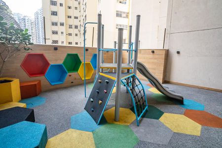 Apartamento à venda com 180m², 3 quartos e 1 vaga Apartamento à venda com 180m², 3 quartos e 1 vagaÁrea comum