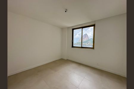 Apartamento à venda com 180m², 3 quartos e 1 vaga Apartamento à venda com 180m², 3 quartos e 1 vagaSuíte 2