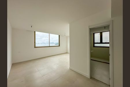 Apartamento à venda com 180m², 3 quartos e 1 vaga Apartamento à venda com 180m², 3 quartos e 1 vagaSuíte 1