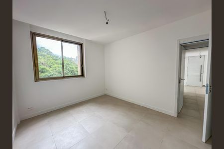 Apartamento à venda com 180m², 3 quartos e 1 vaga Apartamento à venda com 180m², 3 quartos e 1 vagaSuíte 3