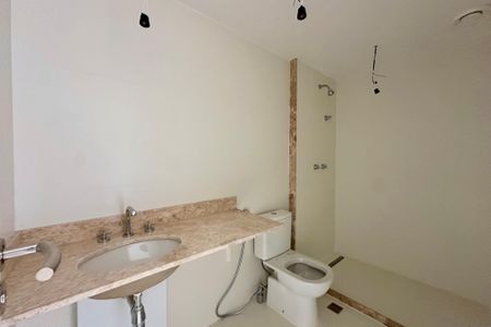 Apartamento à venda com 147m², 3 quartos e 1 vagaQuarto 1 - Suite Banheiro