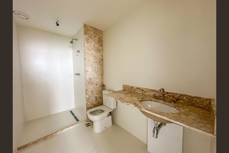 Apartamento à venda com 147m², 3 quartos e 1 vaga Apartamento à venda com 147m², 3 quartos e 1 vagaBanheiro da Suíte 1