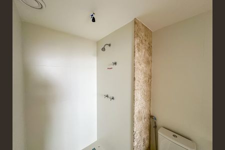 Apartamento à venda com 147m², 3 quartos e 1 vaga Apartamento à venda com 147m², 3 quartos e 1 vagaBanheiro da Suíte 1