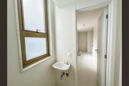 Apartamento à venda com 147m², 3 quartos e 1 vaga Apartamento à venda com 147m², 3 quartos e 1 vagaBanheiro de Serviço