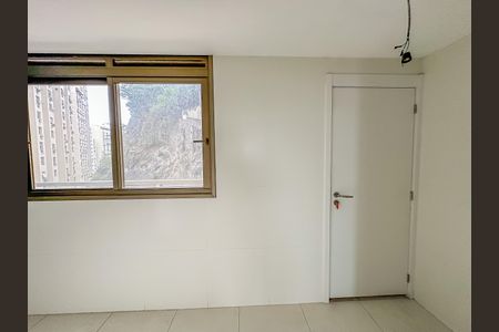 Apartamento à venda com 147m², 3 quartos e 1 vaga Apartamento à venda com 147m², 3 quartos e 1 vagaCozinha