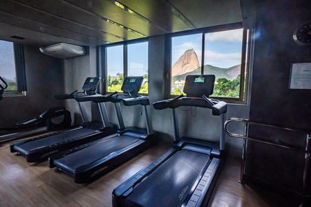 Apartamento à venda com 147m², 3 quartos e 1 vaga Apartamento à venda com 147m², 3 quartos e 1 vagaÁrea comum