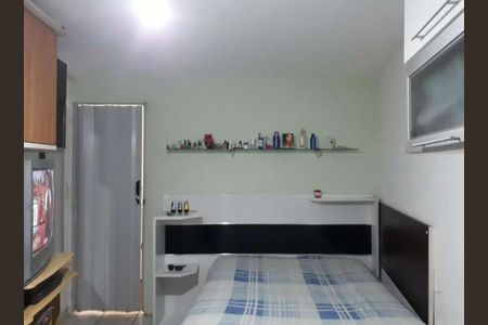 Casa à venda com 230m², 2 quartos e 2 vagas Casa à venda com 230m², 2 quartos e 2 vagasQuarto