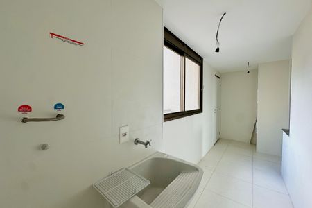Apartamento à venda com 147m², 3 quartos e 1 vaga Apartamento à venda com 147m², 3 quartos e 1 vagaÁrea de Serviço
