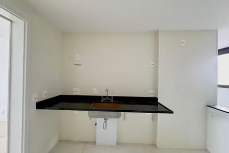 Apartamento à venda com 147m², 3 quartos e 1 vaga Apartamento à venda com 147m², 3 quartos e 1 vagaCozinha