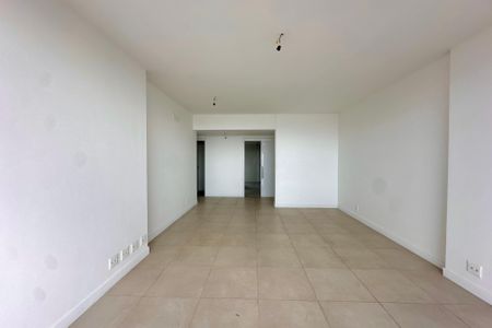 Apartamento à venda com 147m², 3 quartos e 1 vaga Apartamento à venda com 147m², 3 quartos e 1 vagaSala