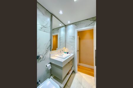 Casa à venda com 200m², 3 quartos e 1 vagaBanheiro da Suíte