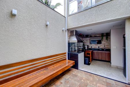 Casa à venda com 200m², 3 quartos e 1 vagaÁrea externa