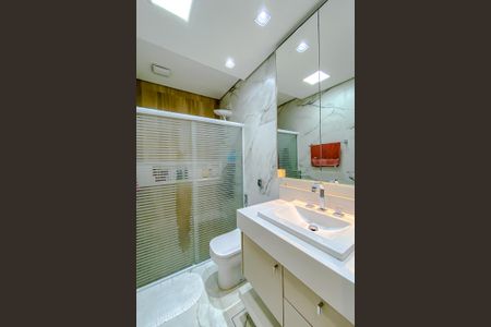 Casa à venda com 200m², 3 quartos e 1 vagaBanheiro da Suíte