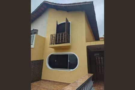 Casa à venda com 120m², 3 quartos e 2 vagas Casa à venda com 120m², 3 quartos e 2 vagasGaragem