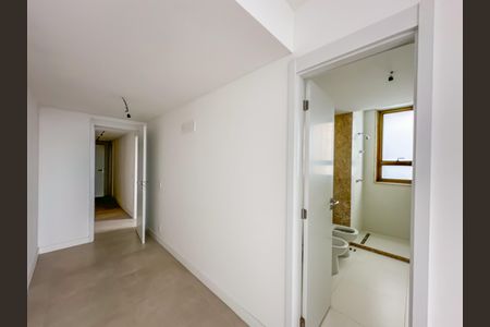 Apartamento à venda com 181m², 3 quartos e 1 vaga Apartamento à venda com 181m², 3 quartos e 1 vagaQuarto 2