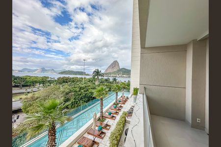 Apartamento à venda com 181m², 3 quartos e 1 vaga Apartamento à venda com 181m², 3 quartos e 1 vagaVista Varanda da Sala