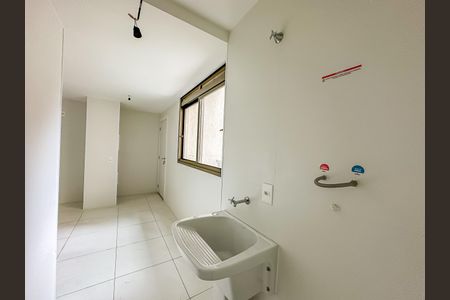 Apartamento à venda com 181m², 3 quartos e 1 vaga Apartamento à venda com 181m², 3 quartos e 1 vagaÁrea de Serviço