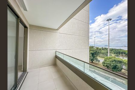 Apartamento à venda com 181m², 3 quartos e 1 vaga Apartamento à venda com 181m², 3 quartos e 1 vagaVaranda da Sala