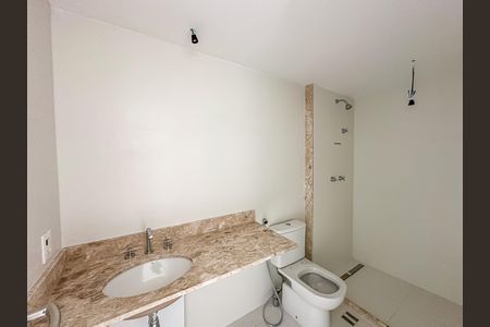 Apartamento à venda com 181m², 3 quartos e 1 vaga Apartamento à venda com 181m², 3 quartos e 1 vagaBanheiro do Quarto 3