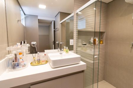 Apartamento à venda com 70m², 1 quarto e 1 vaga Apartamento à venda com 70m², 1 quarto e 1 vagaBanheiro