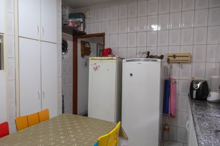 Casa à venda com 125m², 3 quartos e 2 vagas Casa à venda com 125m², 3 quartos e 2 vagasCozinha