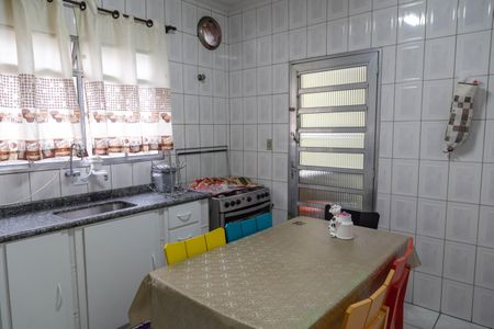 Casa à venda com 125m², 3 quartos e 2 vagas Casa à venda com 125m², 3 quartos e 2 vagasCozinha