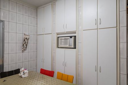 Casa à venda com 125m², 3 quartos e 2 vagas Casa à venda com 125m², 3 quartos e 2 vagasCozinha