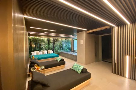 Apartamento à venda com 181m², 3 quartos e 1 vaga Apartamento à venda com 181m², 3 quartos e 1 vagaÁrea comum