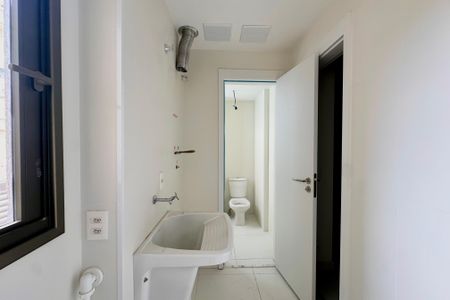 Apartamento à venda com 181m², 3 quartos e 1 vaga Apartamento à venda com 181m², 3 quartos e 1 vagaÁrea de Serviço