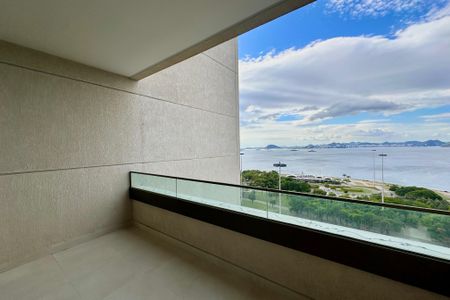 Apartamento à venda com 181m², 3 quartos e 1 vaga Apartamento à venda com 181m², 3 quartos e 1 vagaVaranda da Sala