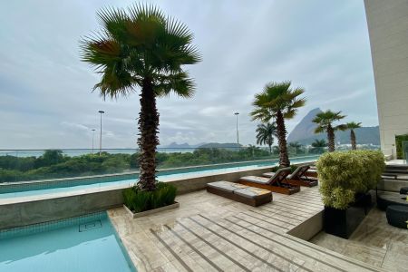 Apartamento à venda com 181m², 3 quartos e 1 vaga Apartamento à venda com 181m², 3 quartos e 1 vagaÁrea comum