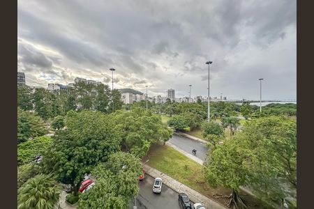 Apartamento à venda com 148m², 3 quartos e sem vaga Apartamento à venda com 148m², 3 quartos e sem vagaSuíte 2