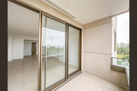 Apartamento à venda com 148m², 3 quartos e sem vaga Apartamento à venda com 148m², 3 quartos e sem vagaVaranda da Sala