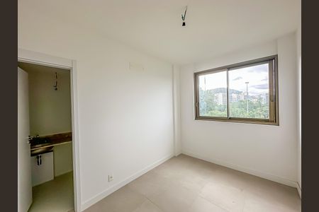 Apartamento à venda com 148m², 3 quartos e sem vaga Apartamento à venda com 148m², 3 quartos e sem vagaSuíte 2