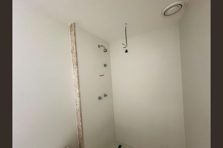 Apartamento à venda com 148m², 3 quartos e sem vaga Apartamento à venda com 148m², 3 quartos e sem vagaBanheiro da Suíte 2