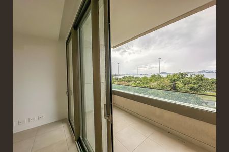 Apartamento à venda com 148m², 3 quartos e sem vaga Apartamento à venda com 148m², 3 quartos e sem vagaVaranda da Sala