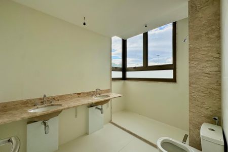 Apartamento à venda com 148m², 3 quartos e 1 vaga Apartamento à venda com 148m², 3 quartos e 1 vagaBanheiro da Suíte 3