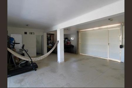Casa à venda com 318m², 4 quartos e 4 vagas Casa à venda com 318m², 4 quartos e 4 vagasFoto 15