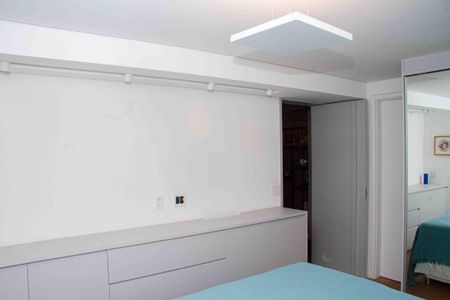 Apartamento à venda com 69m², 1 quarto e 2 vagas Apartamento à venda com 69m², 1 quarto e 2 vagasSuíte