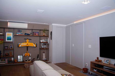 Apartamento à venda com 69m², 1 quarto e 2 vagas Apartamento à venda com 69m², 1 quarto e 2 vagasSala