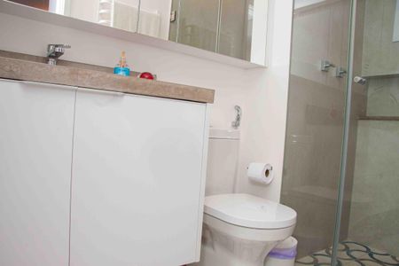 Apartamento à venda com 69m², 1 quarto e 2 vagas Apartamento à venda com 69m², 1 quarto e 2 vagasBanheiro Suíte