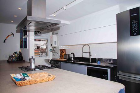 Apartamento à venda com 69m², 1 quarto e 2 vagas Apartamento à venda com 69m², 1 quarto e 2 vagasCozinha