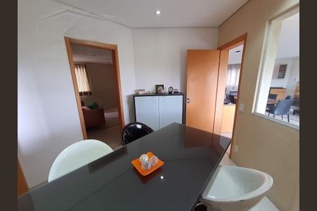 Apartamento à venda com 180m², 3 quartos e 4 vagas