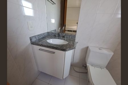 Apartamento à venda com 180m², 3 quartos e 4 vagasBanheiro da Suíte 1