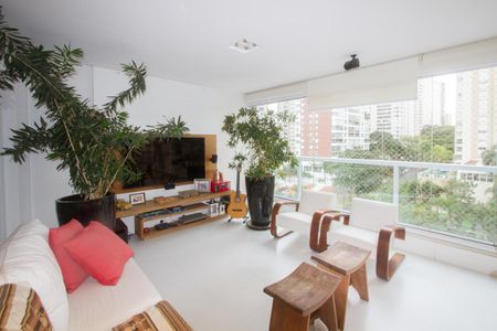 Apartamento à venda com 222m², 4 quartos e 4 vagas Apartamento à venda com 222m², 4 quartos e 4 vagasVaranda Gourmet