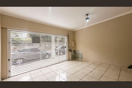 Casa à venda com 81m², 2 quartos e 1 vagaGaragem